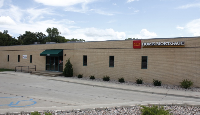 2601 Anderson Square